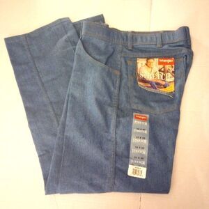 NWT Wrangler light wash comfort stretch mens straight boot jeans